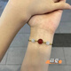 Xiaohongshu Zhou Dasheng Collar de cuentas de transporte de estilo con cuerda trenzada roja Buena suerte y la cuerda trenzada de parejas de paz Da regalos M1421 [collar de ágate rojo de hilo de oro]