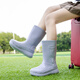 Gudetu Botas de lluvia japonesa para mujeres, zapatos impermeables que no están deslizando para el tubo medio, nuevos zapatos de goma de trabajo de cocina, botas de agua tibias para mujeres, zapatos para adultos, azul-tamaño estándar 40