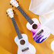 Hochwertige Ukulele-Anfänger, erwachsene weibliche und männliche Internet-Berühmtheit können kleine Gitarre 23-Zoll-Graffiti Purple Paket zwei spielen