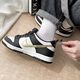 耐克（NIKE）板鞋女鞋2025新款夏季Dunk Low低帮轻便运动鞋时尚透气休闲鞋 DH9764-001黑白小熊猫金银勾 37.5