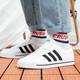 Chaussures officielles adidas Chaussures masculines Nouveau-style de printemps masculines Toile résistante à l'usure de la mode Low top-usure de sport décontractée GW8373 / Surface en cuir / blanc 41