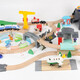 Yunya Holzstraße Set Magnetic Electric Car Head Bausteine zusammengebautes Neujahr Kinderspielzeug Geburtstagsgeschenk 33 Stücke Bahnstrecken