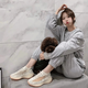 ADIDAS COCO COCA COMBRA TRIPLE Crock Shoes para hombres Zapatos para mujeres Yeezy Boost 380 Coco 380 Agradables zapatillas de carreras FX9764/Mist Brown 43