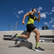 耐克（NIKE）男子透气轻盈缓震公路跑步鞋 QUEST 5 DD0204-001 42