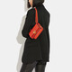 蔻驰（COACH） Bandit Crossbody 女士斜挎包 简约时尚翻盖式单肩包礼物 CD724 橙红