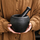 Yiyuanxuan household natural black gold garlic mortar, stone mortar, medicine jar, stone cup, garlic pounder, mashing Wo Leibo pepper, Lianlian fish outer diameter 13CM