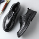 Cartelo British Herren Lederschuhe atmungsaktive Geschäft Formale Schuhe Hand Grip Muster niedrig dicke Sohle Lederschuhe Männer 9905 Schwarz 40