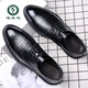Woodpecker business formal leather shoes British groom genuine leather casual shoes suit soft sole wedding pointed leather shoes men winter plus velvet black shoes 40