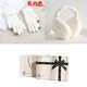 Vierköpfiger Set von Hut-, Handschuhen, Schal, warm und samtiger Ohrschützer für Männer und Frauen, verdickte Herbst- und Wintergeschenke, weiß