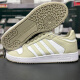 
Adidas official ship store Clover men's shoes women's shoes couple's shoes Smith sports shoes cushioning low-top casual shoes 6212/leather/versatile heel Clover logo 40