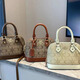 I.T CKENGRT2024 Chinese Valentine's Autumn and Winter Fashion Classic Versatile High-quality Texture Shell Bag Niche Hand-Laundry Single Shoulder Crossbody Bag Women's Khaki Medium Bag