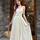 Miao Yijia white dress women's skirt summer 2025 new high-end French dress seaside vacation style beach long skirt French retro V-neck suspender dress M [Suggested 110-125Jin [Jin equals 0.5 kg]]