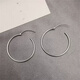 Guanpuge Fat Donglai same style pt950 platinum earrings large hoop PT950 circle big female personality platinum hoop round ear platinum plain hoop large earrings (diameter about 5 cm)