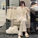 Cat Men Pajamas para mujeres en verano de tres piezas de seda de hielo de seda corta de manga corta de manga corta y otoño seda beige para el hogar Lt-3881-3 marrón XL