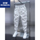 Romon Trendy Men's Dark Flower Pantaleros 2025 Spring and Summer Fino Floral Pequeño Pantalones Harén Pantalones de moda Nuevo producto White M Recomendado 95-110Jin [Jin equivale a 0.5 kg]