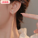 Incluyendo flores de primavera, placa de bobina de mosquitos de perla exquisita y compacta de perlas con pendientes sin perforación en la oreja Temperamento de celebridades femeninas Pendientes coreanos CLIP CLIP CLIP CLIP (B834)