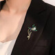 QUAMER's new magnolia corsage, light luxury brooch, high-end pearl design, niche coat with white magnolia
