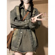 Die bestickte Jeansjacke mit mittlerer Länge für Frauen im Frühjahr und Herbst 2025 Neues gerissenes Design Loose Retro Jacket Top Retro Blue Single Piece 12401# Retro Blue Single S (95jin [Jin ist gleich 0,5 kg])