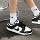 Nike (Nike) Zapatos para mujeres 2025 Summer NUEVO DUNK BOOD Top Shoes Student Sneakers versátiles Versátiles Zapatos casuales CW1590-100 Panda en blanco y negro (modelo GS) 39