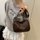 斜挎包女2025新款春夏bags真皮女包通勤包高级感精致单肩枕头包 咖色