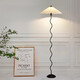 XMSJ-Stehlampe Wohnzimmersofa Schlafzimmer Nachttil Lampe Ins Atmosphäre Lampe Nordic Falten dekorativen vertikalen Stehlampe Lampe Lichtquelle 1396-Black 7W-Drei Farbwechsel