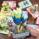 Mit Lego Jiaqi China Mini Sukkulente Topfbaubausteine kompatibel. Toy Girl Serie Eternal Flower Teacher's Day Liebhaber XJ-10975 (b) Ju Huangyu