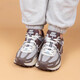NIKEZoomVomero5女款低帮复古运动跑步鞋FD9920-022 FN3695-001白粉 39