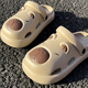 Kinderlochschuhe für Jungen 2025 Neues Kapibala Sommer Cartoon Weiche Sohle Nicht-Schlupf-Eltern-Kind-Bag-Toe-Hausschuhe für Frauen Brown 34-35 (Innenlänge beträgt ca. 22 cm)