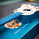 Jingjia Kindergitarrenspielzeug Ukulele Small Gitarre Instrument Musik früh Bildung Baby Geburtstag Geschenk 3 Jahre altes Esto Blau - Senden Sie eine Riemen -Tutorial -Auswahl