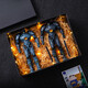 Kuiying (Kuiying) Neca Pacific Rim Mecha Model Toy Revenge Wanderer Double Blade Eureka Storm Osnamentos rojos 679- [Melancholy Romeo] [Caja de regalo exquisita (NECHA a la gente)]]
