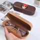 Boîte de verres portable pour les femmes avec des lunettes de soleil à grains de bois de niche rétro littéraire en bois