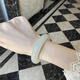 Fat Donglai Xinjiang Pulsera jade hetiana para mujeres para niñas Young Qinghai Qingshui Flat Strip Flat White Jade Pulsera de hielo Tipo de hielo Imperial Concubine Pulsera verde Blanco Jade 53-54