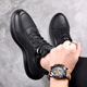 Spider King (Zhizhuwang) Ligeros, transpirable, a prueba de olor, impermeable, zapatos de trabajo anti-deslizamiento, deportes de cuero suave y zapatos informales para trabajos para hombres, gran tamaño 4546 9901 Negro 39