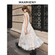 Maxrieny [Gleiches Modell in Fang Yuan] Blue Stern Blumenkleid elegante kleine fliegende Ärmel Falten Temperament Taille-Close Long Kleid Sommer Beige M.