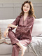 Pyjamas Goldlion pour femmes Spring and Automn Ice Silk Silk à manches longues Femmes Automne Nouveau 2025 Imitation Silk Summer Home Clothing Set 9230 Cornus Powder One Size (160 / m Taille) Recommandé pour porter du poids 80-100