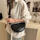 Bolsa pequeña para mujeres 2025 Summer Nuevo moderno Versátil Crossbody Bag de un hombro Bolsa de silla de montar en la parte superior del hombro 6249 Negro