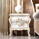 Dingbai French Palace Massive Holz Nachttisch Villa Großer Flachniveau Master-Bett Lounge Locker European Handgeschnitzte Nachttisch Off-White-Nachttisch [670*450*695 mm]