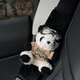 Yusenyi Auto Seatgurts Schulterschutz Abdeckung Jeliyart Panda Cartoon Auto Inneneindekoration Sicherheitsgurt Schutzhülle für Frauen mit Hals Strangle Pink Panda Schwarzer Schulterwache Pullover Stil