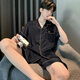 Les adolescents à manches courtes à manches courtes de pyjamas Yalu peuvent porter des vêtements de vêtements pour hommes à manches courtes pour hommes.