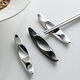 Fantasy high-looking chopstick holder chopstick holder kuaizi spoon holder stainless steel household creative chopstick pillow metal chopstick holder black + silver 2 pack 304 stainless steel chopstick holder