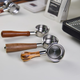 Langlebige Baicui PE3888/PE3922 Kaffeemaschine bodenloser Griff 58 mm Edelstahl Modifiziert Kaffeegriff Kaufen Sie Baicui professioneller Bodenloser Griff - Schwarzer Rosenholzgriff