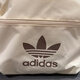 阿迪达斯 （adidas）三叶草男女学生书包运动休闲大容量双肩背包JJ4160 JJ4160 MISC