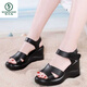 Pic de bois sandales à talons hauts pour les femmes, à la mode à talons à talons à talons épais et à talons épais semi-sombres 2025, nouveau style de chaussures de poisson à pêche à selle douce externe Volyaire noir 35