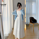 Holzspecker sanfter Stil weißer Hosenträger Kleid V-Ausschnitt kleine frische Urlaubstemperament Temperament Temperament und schlankes Kleid zweiteilige blaue Strickjacke + Hosenträger Rock Zwei-teilige Set M Empfohlenes Gewicht 95-105 Jin [Jin gleich 0,5 kg]
