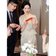 Vestido de banquete de boda para mujeres de primera línea de Lism International Cheongsam Noble y elegante Color de Champagne Color de 700 minutos.