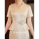 Vestido de banquete de boda para mujeres de primera línea de Lism International Cheongsam Noble y elegante Color de Champagne Color de 700 minutos.