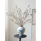 Penusen small white fruit, black tallow fruit, natural branches, dried flowers bouquet, dried branches, wabi-sabi style vase, flower arrangement decoration, high sense real flowers, blue frosted vase