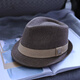 Tochino High-End-Herren-Top-Hut British Retro Gentleman's Hut Herbst und Winter Fashion Casual Jazz Hut Frauen mittleren Alters und älterer Hut Trend Khaki reguläre M-Größe einstellbar (55-57 cm)