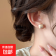 Small sugar cube imitation pearl earrings for women, 2025 new popular earrings, light luxury, high-end, elegant and atmospheric earrings, gold, 1 pair of earrings