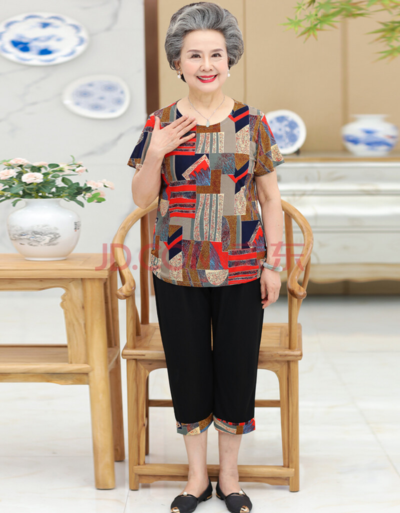 中老年人加肥加大码女装200斤早夏装80斤以上可穿女奶奶薄短套60-70岁